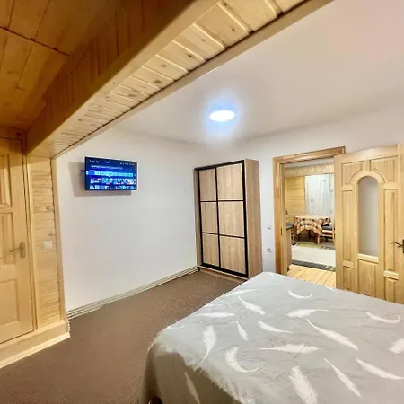 хатинка Πανσιόν